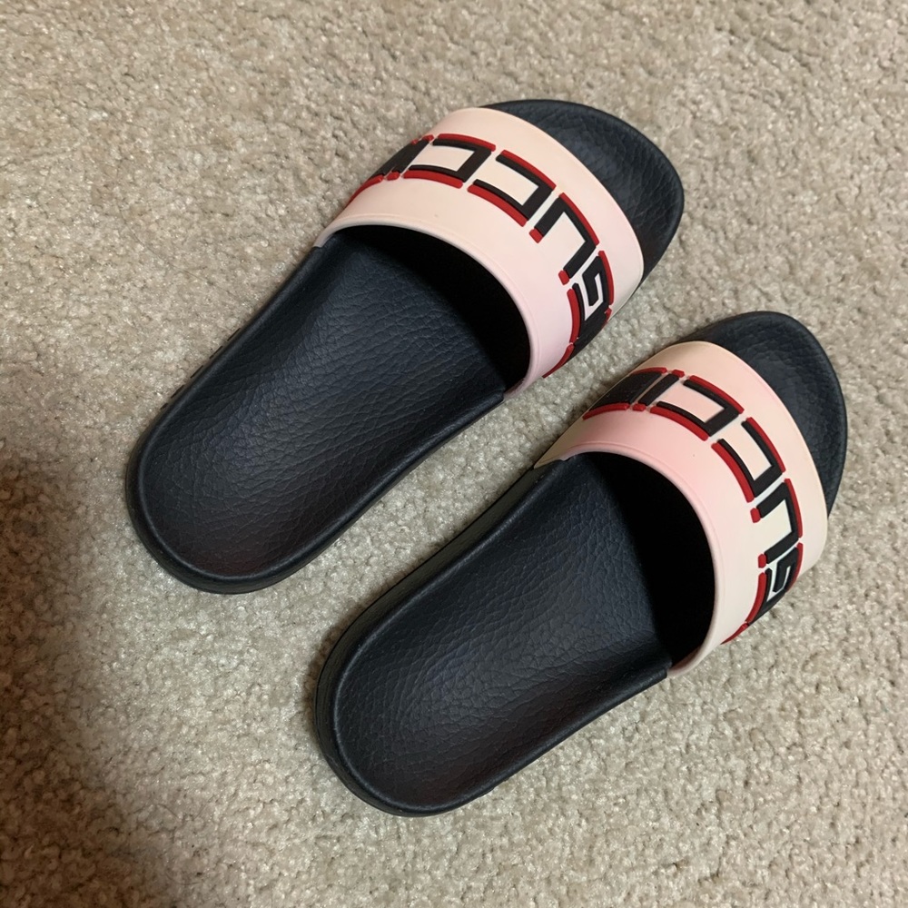 ❌SOLD ON GRAILED ❌Gucci slide